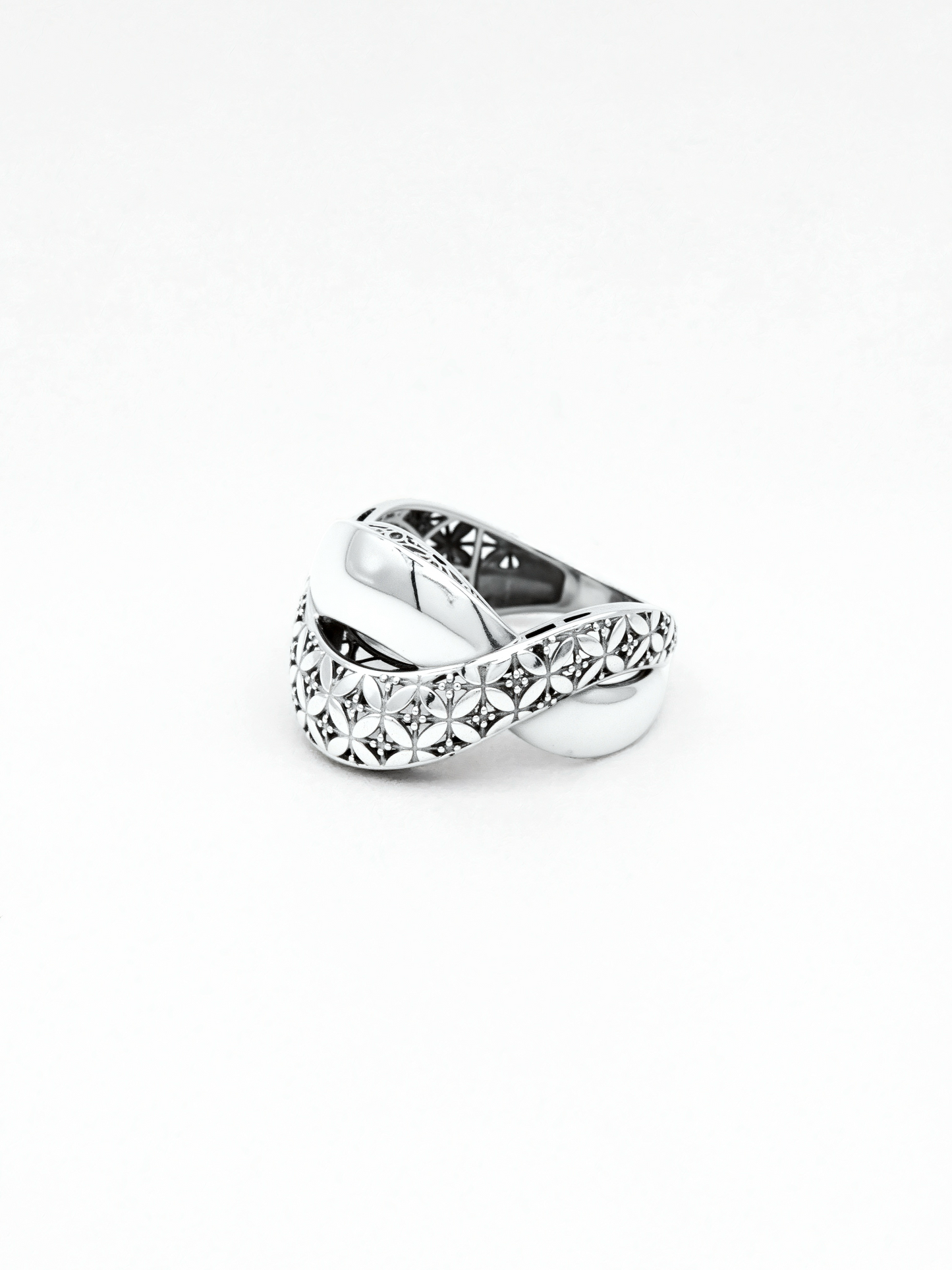 Filigree Ring #16 in 925 Sterling Silver